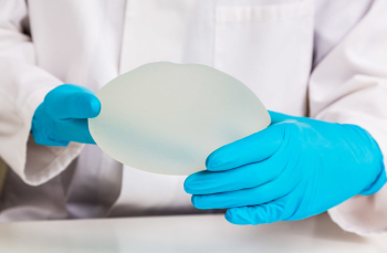 Какой тип грудного имплантата выбрать?