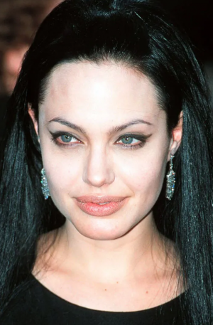 Анджелина в 2000 Анджелина в 2000