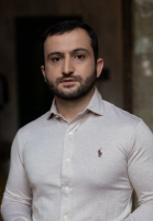 Пластический хирург Карен Пайтян