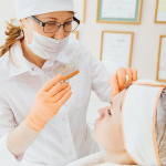 Иркутский центр эстетической медицины «Сатэль» выступил организатором благотворительно проекта, целью которого является улучшение качества жизни пациентов, перенесших операцию по удалению опухоли головного мозга.