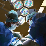 Жительница Ярославля обвиняет хирурга в неудачной пластике