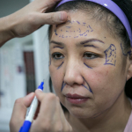 60-летняя китаянка радикально омолодилась, чтобы скрыться от кредиторов