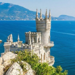 К пластическим хирургам Крыма едут украинские и европейские пациенты