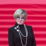 Вера Алентова появилась на публике после слухов о пластике