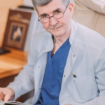 Пластический хирург Георгий Саруханов