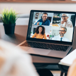 Программа Zoom заставляет людей задумываться о пластике лица