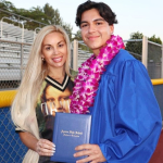 Американка убедила сына сделать пластику носа	