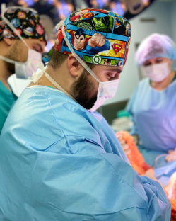 Пластический хирург Гукас Миракян	