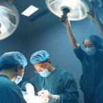 После ковида операции надо отложить на 7 недель