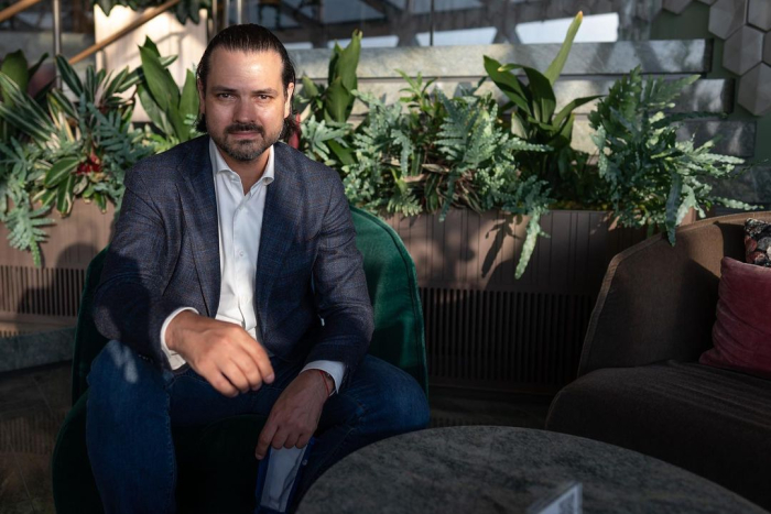 Пластический хирург Валерий Стайсупов