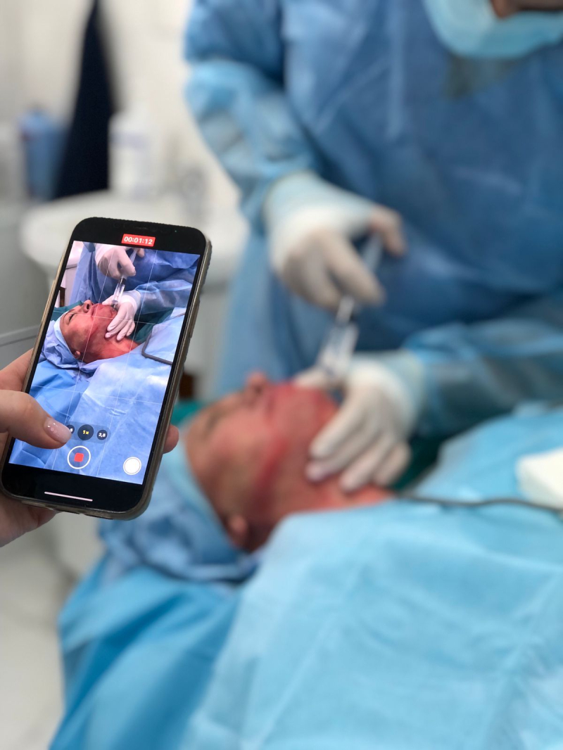 Российские косметологи учатся у пластических хирургов