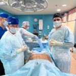 Пластический хирург Вардан Аршакян провел мастер-класс для коллег в Новосибирске