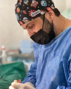 Пластический хирург Карен Пайтян