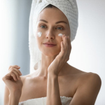 4 совета по уходу за кожей после подтяжки лица