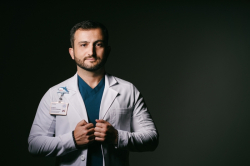 Пластический хирург Карен Пайтян