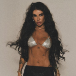  Блогер Айза запланировала десятую по счету операцию на груди