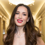 Виктория Дайнеко рассказала журналистам о планах на пластику	